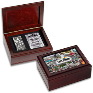 Collector�s Box with Genuine Track